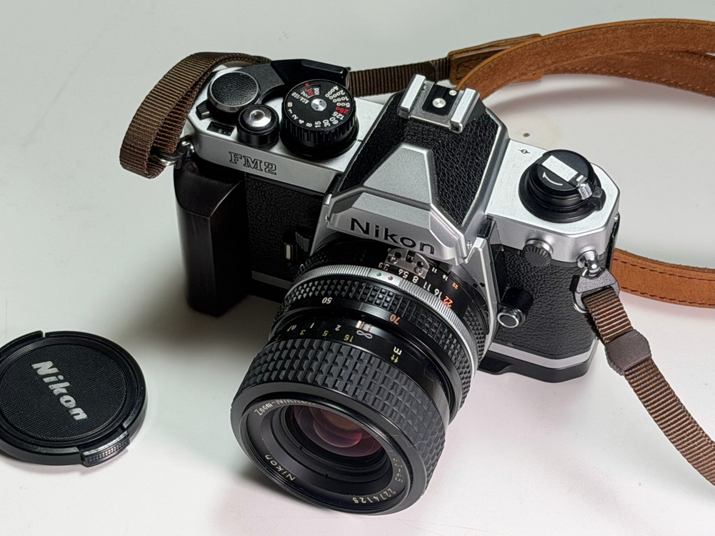 니콘 FM2 필름 카메라--1