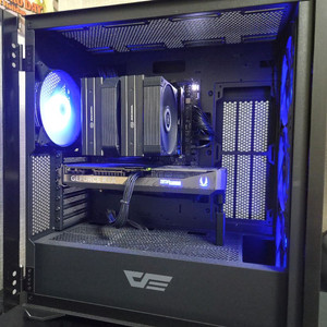 9800X3D RTX 5070 게이밍 컴퓨터 이미지