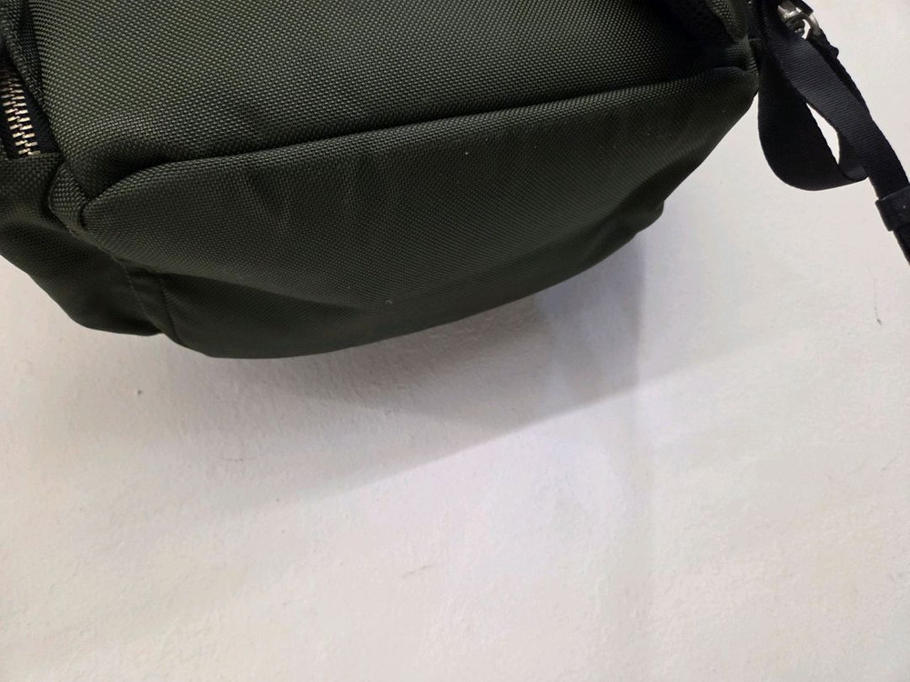 투미 카키 백팩 이미지