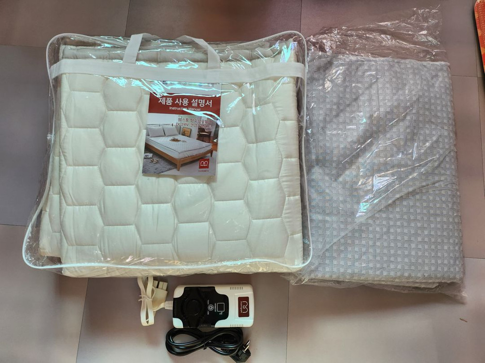 새상품 맘스품 탄소섬유 발열 카본 온열매트(커버포함) 이미지