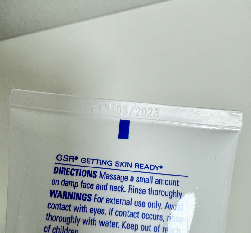 지오스킨헬스 엑스폴리에이팅 클렌저--1