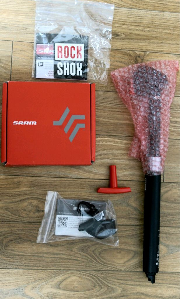 락샥 리버브 AXS(무선) 31.6/125mm 싯포스트 새제품 싸게팝니다 RockShox Reverb AXs 이미지