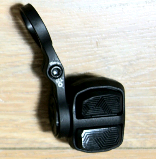 락샥 리버브 AXS(무선) 31.6/125mm 싯포스트 새제품 싸게팝니다 RockShox Reverb AXs 이미지