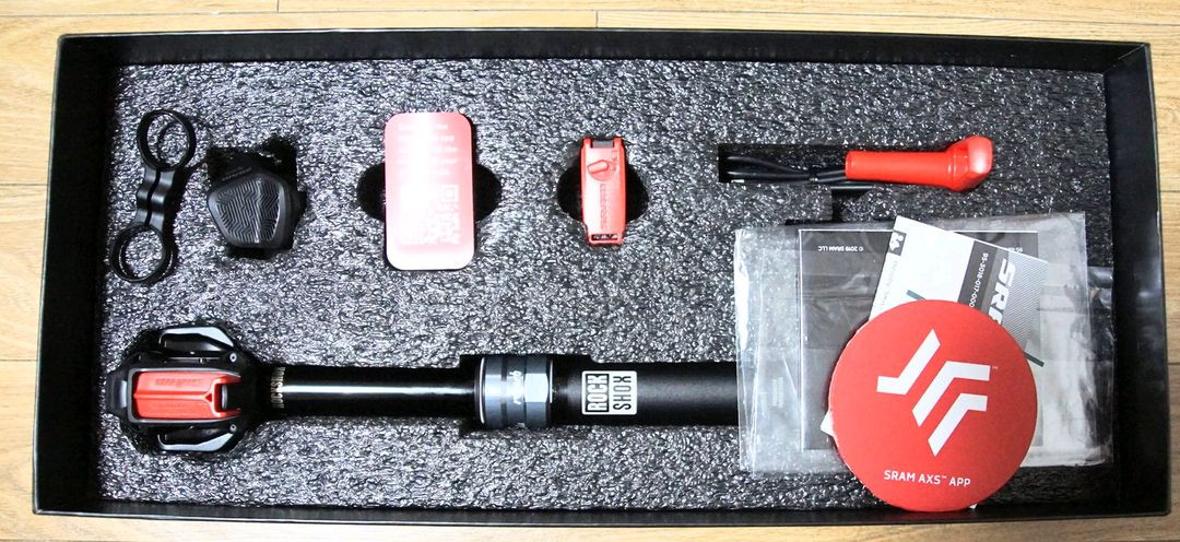 락샥 리버브 AXS(무선) 31.6/100mm 싯포스트 새제품 싸게팝니다 RockShox Reverb AXS 이미지