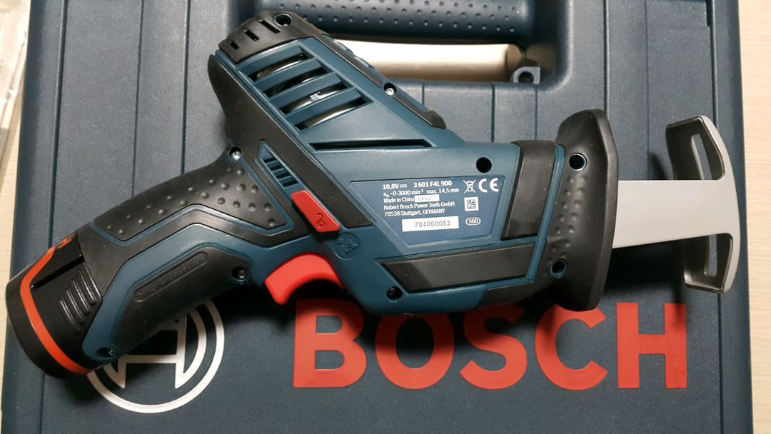 보쉬 GSA 10.8V-LI 충전컷소 이미지