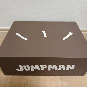 새상품 조던 x 트래비스 스캇 점프맨 잭 TR 블랙 앤 다크 모카 판매해요