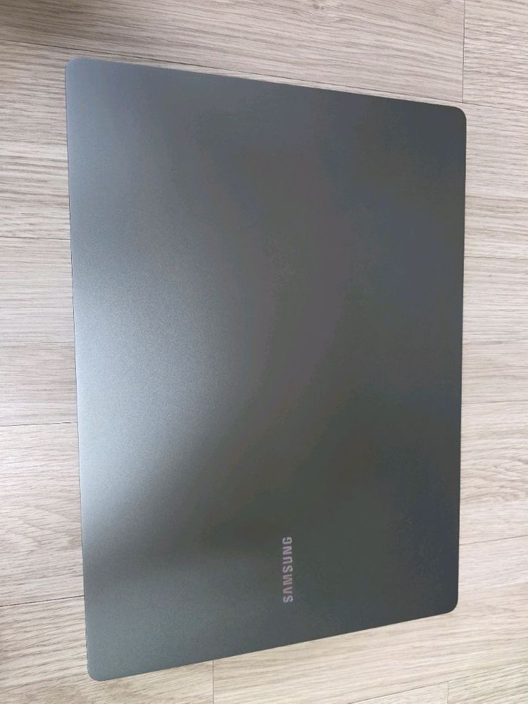 신품급 14인치 갤럭시 북5 프로 울트라5 16램 SSD 512GB--4