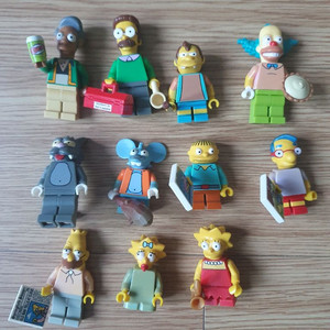 레고 71005 단종 심슨 피규어들 11개 싸게 팝니다 이미지