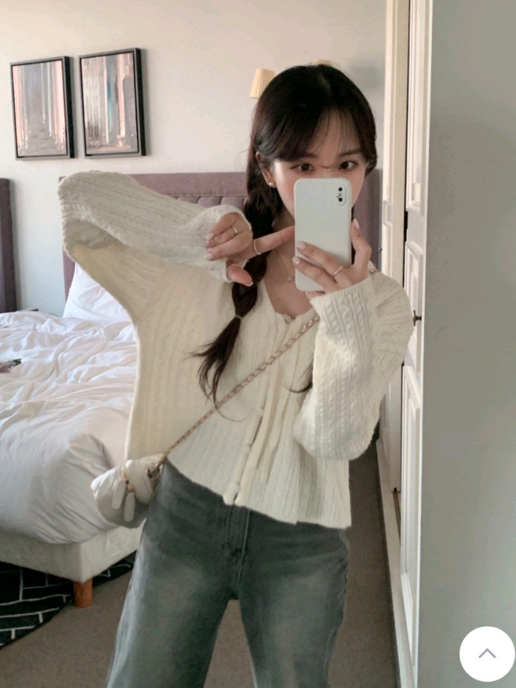 쇼퍼랜드 케이블 리본 니트 볼레로 가디건 발레코어 / 프렌치오브 메이비베이비 로버블 크림치즈마켓 러브앤드팝 니어웨어 이미지