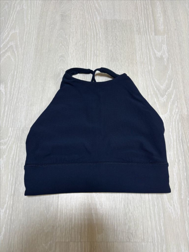 룰루레몬 크롭 탑 네이비 6--3