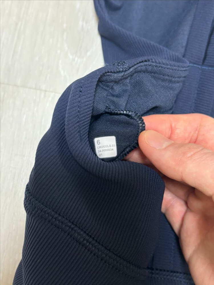 룰루레몬 크롭 탑 네이비 6--4