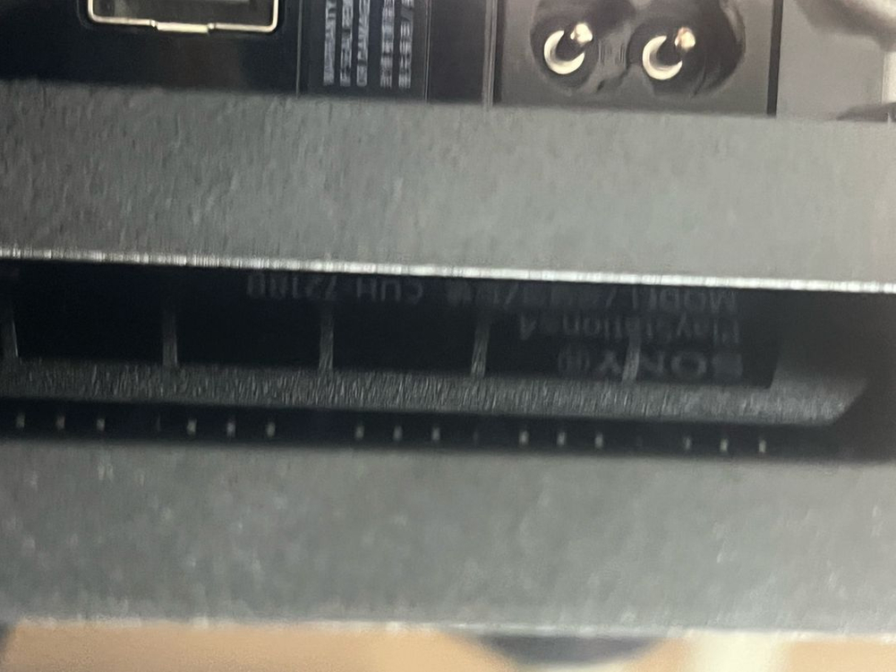 플스4 프로 1tb +컨트롤러3개 게임 3개 이미지