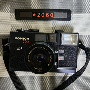 코니카 C 35 EF 필름카메라