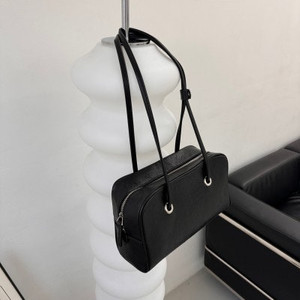 세모메이드 스퀘어백 저렴하게 판매해요