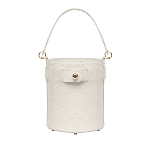 소프트심볼 실린더백 저렴하게 판매해요