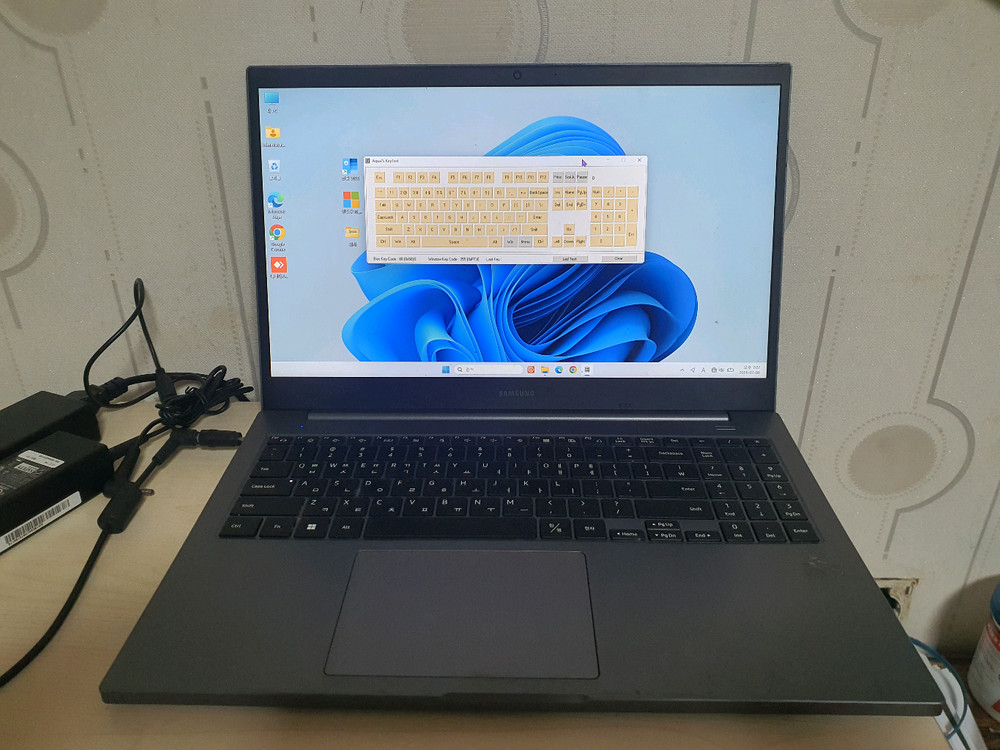 부품용 심성노트북 NT550-XDA i5 11세대--1