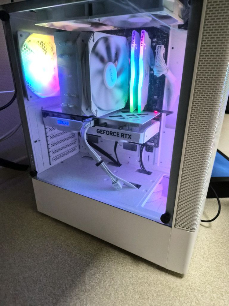 조립PC 본체 i5-12400, RTX 4060, 램32GB, SSD 1TB 이미지