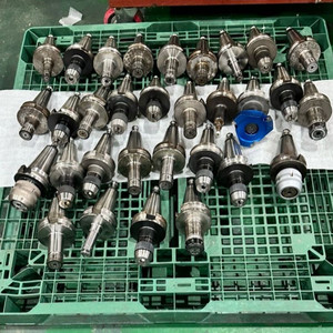 CNC 머시닝센터 BT50아바 이미지