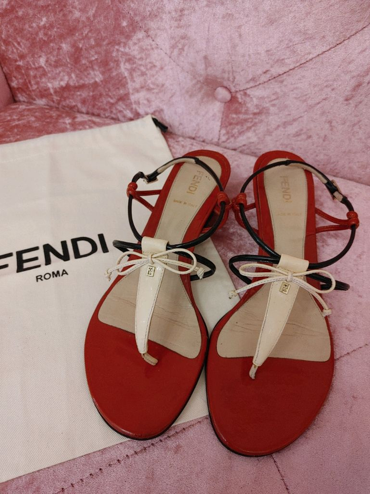 정품- 펜디 샌들--3