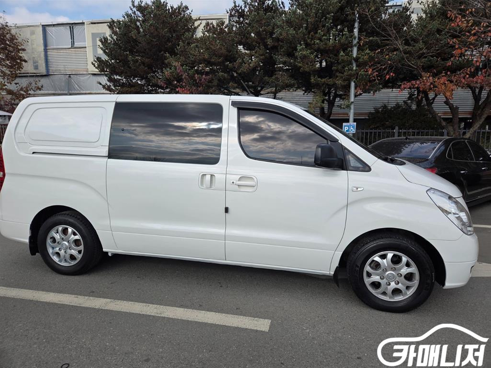 [현대]그랜드 스타렉스 밴 5인승 CVX 럭셔리 #3월급매 이미지