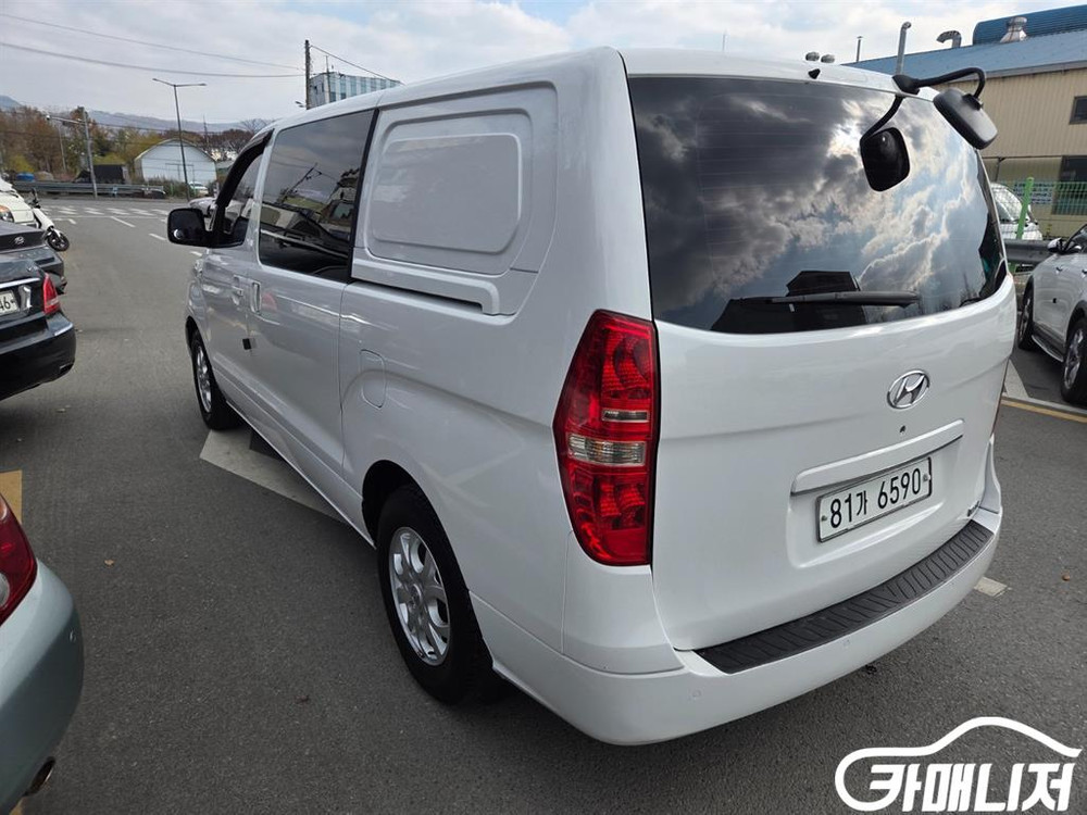 [현대]그랜드 스타렉스 밴 5인승 CVX 럭셔리 #3월급매 이미지