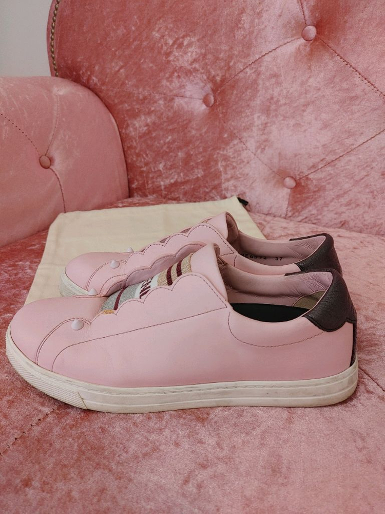 정품- 펜디 스니커즈--3