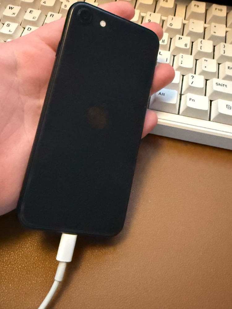 아이폰SE 2세대--2