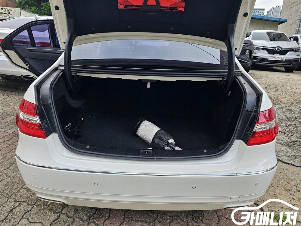 [벤츠]E-클래스 W212 E220 CDI 아방가르드 #3월급매--3