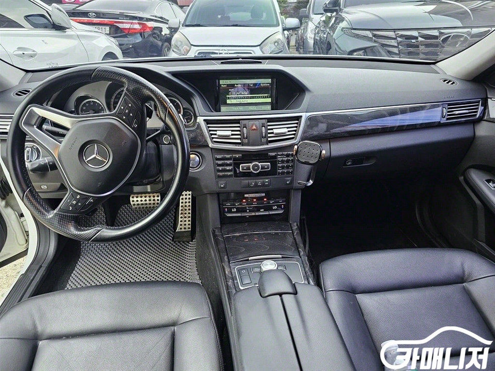 [벤츠]E-클래스 W212 E220 CDI 아방가르드 #3월급매--9