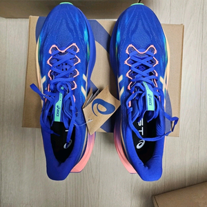 아식스 슈퍼블라스트3 260 판매합니다.