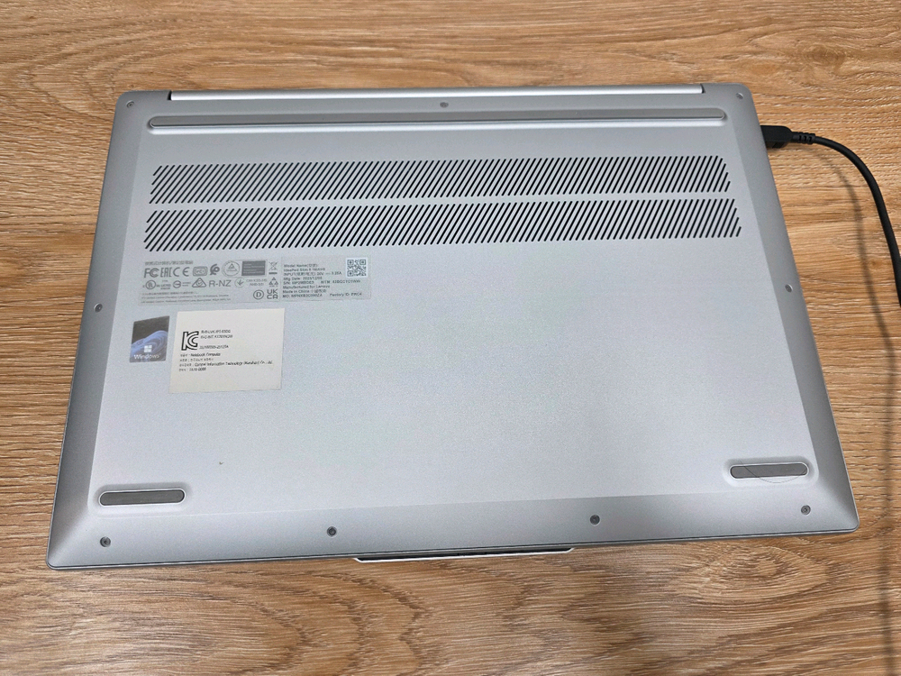 레노버 아이디어패드 IdeaPad 슬림 5 16IAH8 16인치 i5-12450H 노트북 판매--2