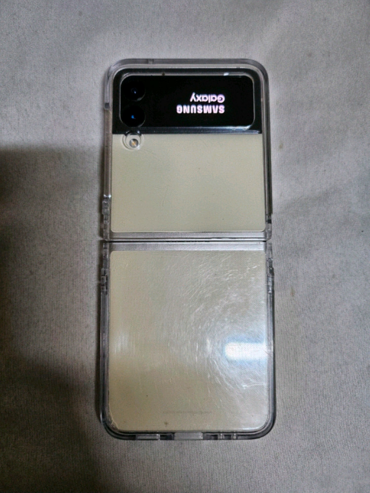 갤럭시z플립3 급처분 10만원--2