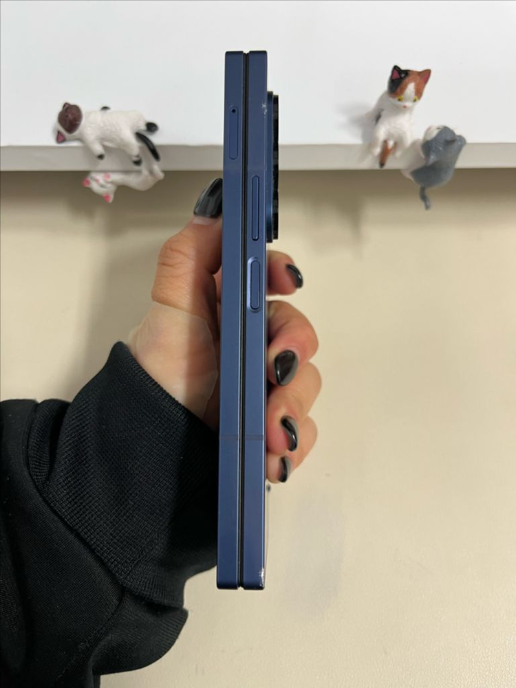 갤럭시Z폴드6 256G 네이비 S급! 이미지