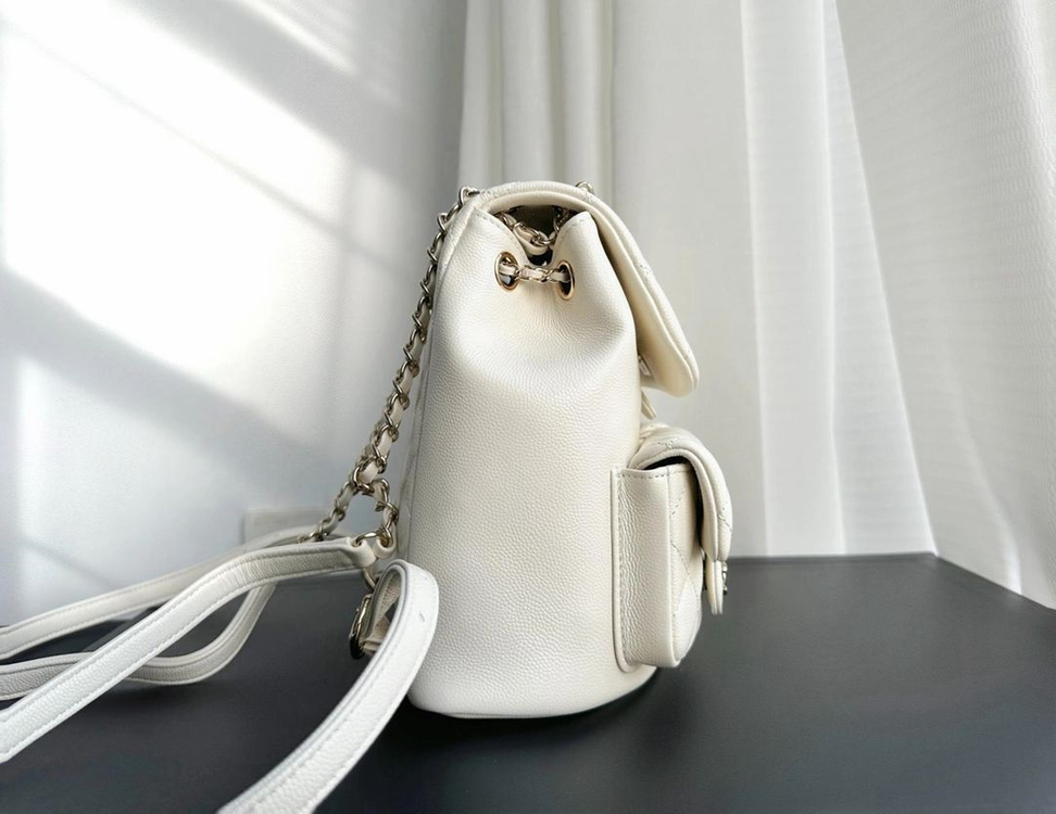 [새상품] 샤넬 듀마 투포켓 백팩 캐비어 화이트 미듐--3