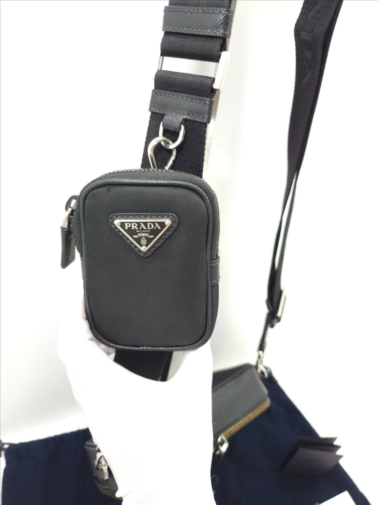 프라다 브리크 리나일론 사피아노 크로스백--1