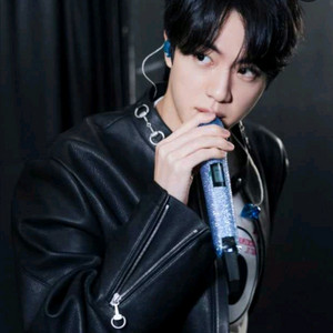 새상품구찌 홀스빗 레더 재킷입니다.(런웨이)컬렉션상품 입니다