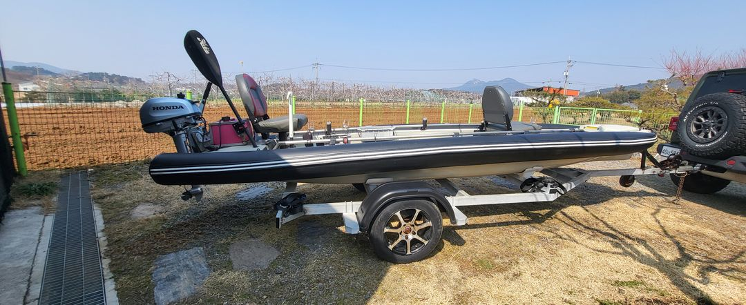 호비 카약 보트 +등록 트레일러+혼다 4싸이클 5 마력 엔진(미국 직구) 세트 이미지