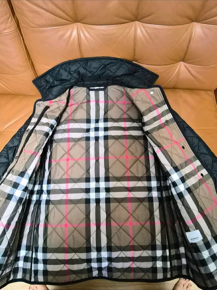 버버리 퀼팅 자켓 블랙--2