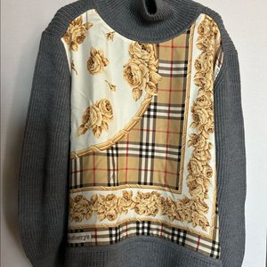 버버리 여성 터틀넥니트 정품 거의새제품