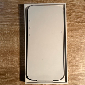 아이폰16e 128G 새것 팔아요