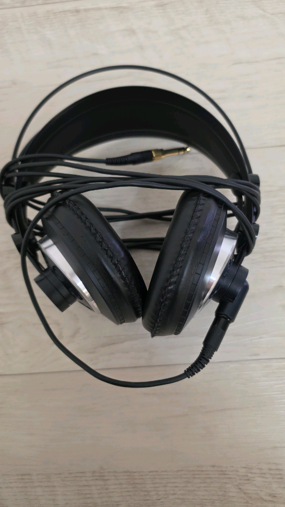 AKG K240 MK 2 모니터링 헤드폰 이미지