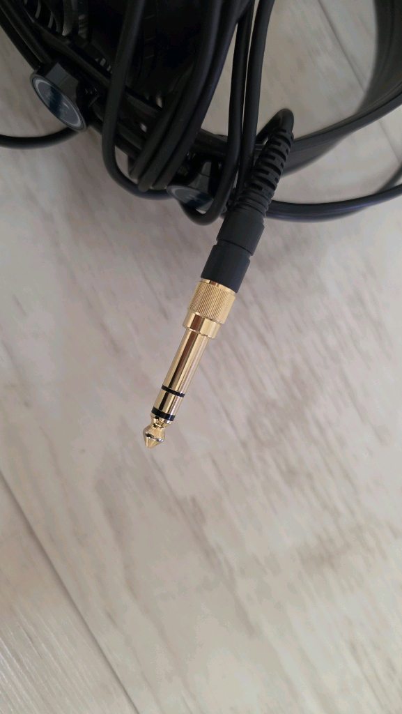 AKG K240 MK 2 모니터링 헤드폰 이미지