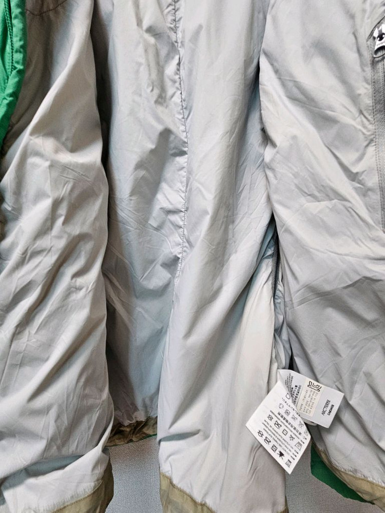 아크테릭스 집업후디 M--5