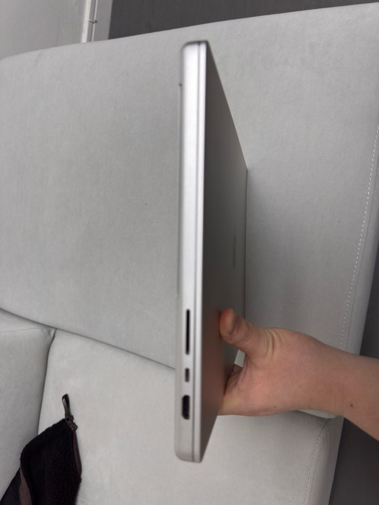 맥북프로 M1 Max 16인치 RAM64GB SSD2TB--8