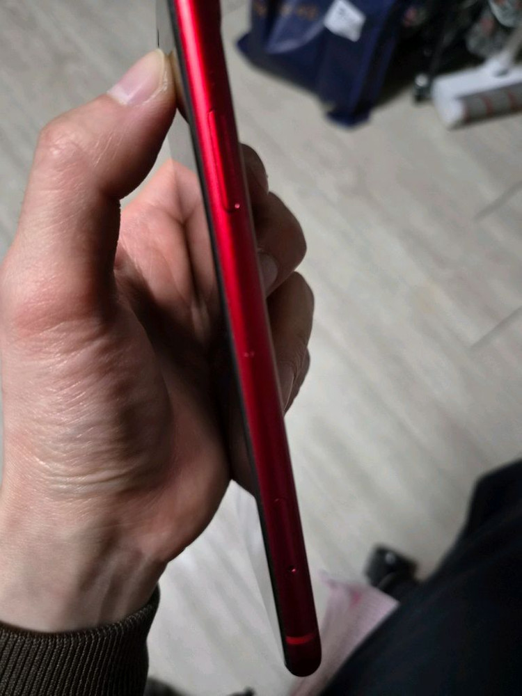 아이폰 XR 레드 64gb 이미지