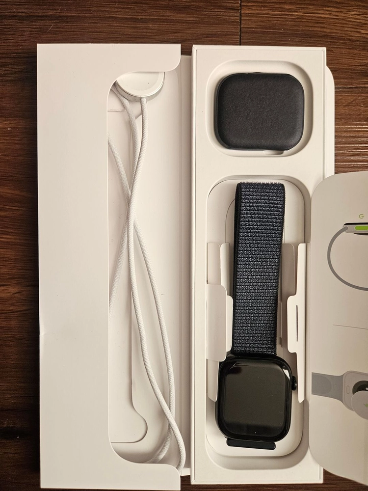 애플워치 시리즈 10 제트 블랙 알루미늄 46mm gps 미사용 새상품 * 리퍼제품 아님 새상품임 이미지