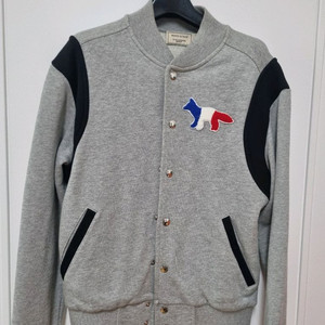 메종키츠네 빅 로고 붐버