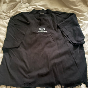 발렌시아가 유니티 크롭 라지핏 티셔츠