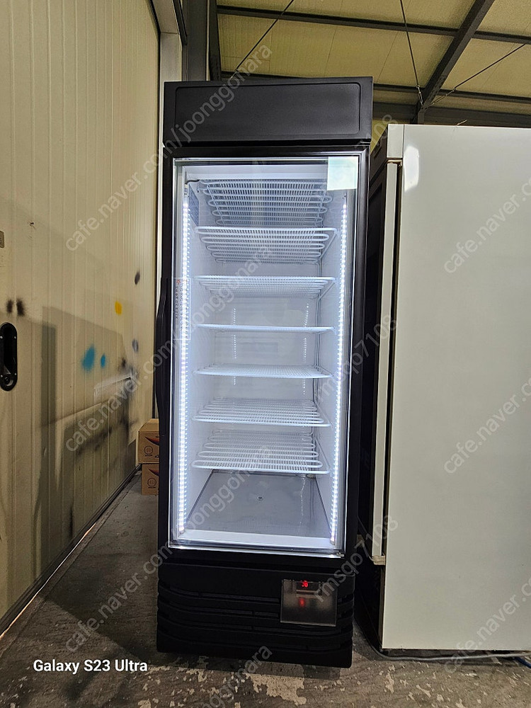 수직냉동고 아이스크림냉동고 냉동쇼케이스 이미지