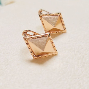 14k마름모 로즈골드사각귀걸이 금값도안됨